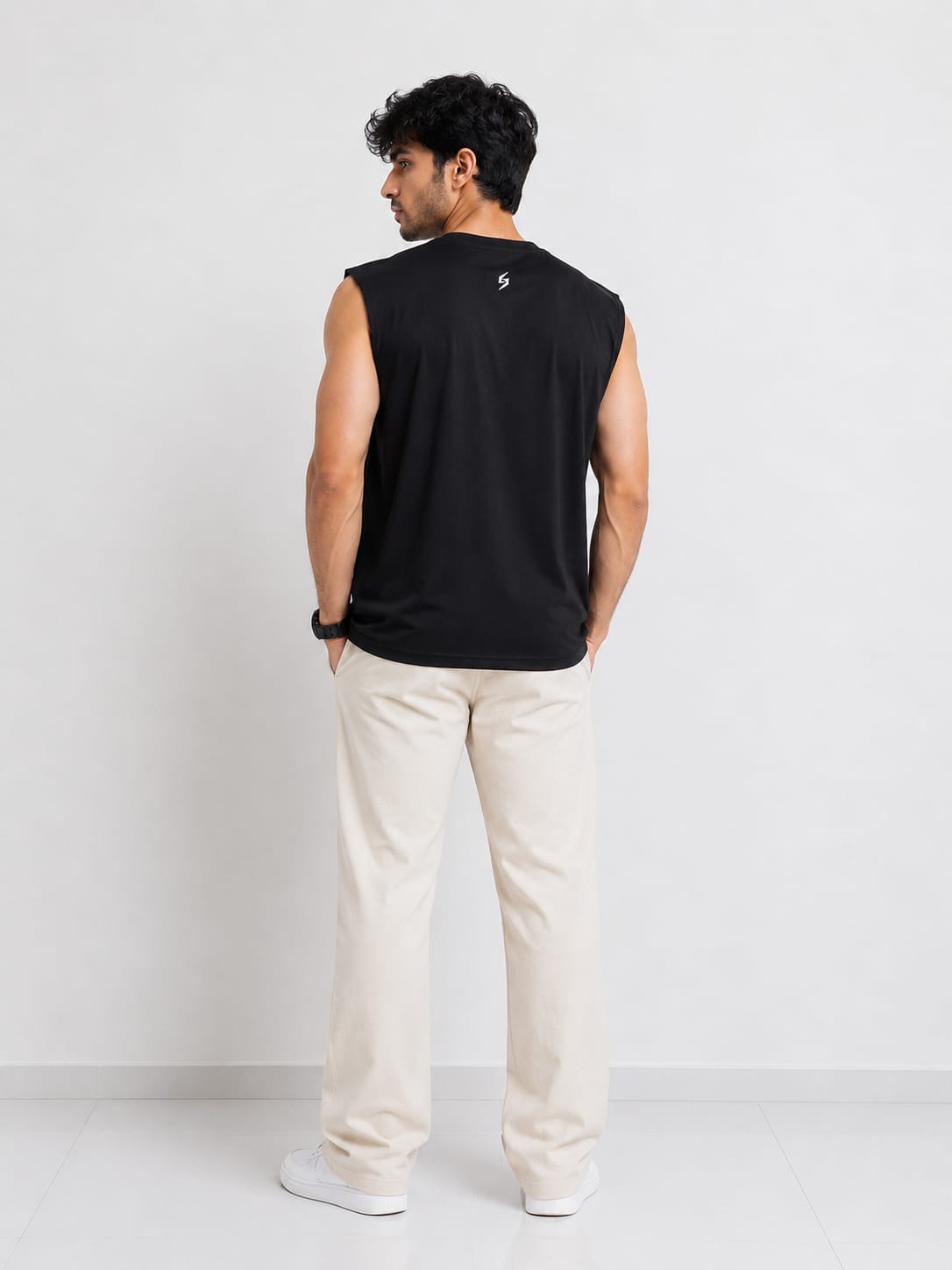Venom Crew Neck Vest - Image 2
